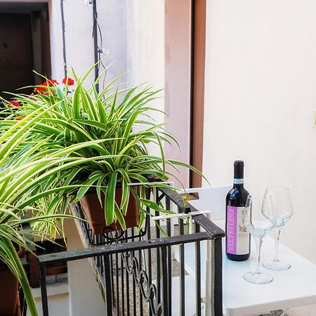 Apartamento Casa Giulini - The House Of Travelers Como Exterior foto