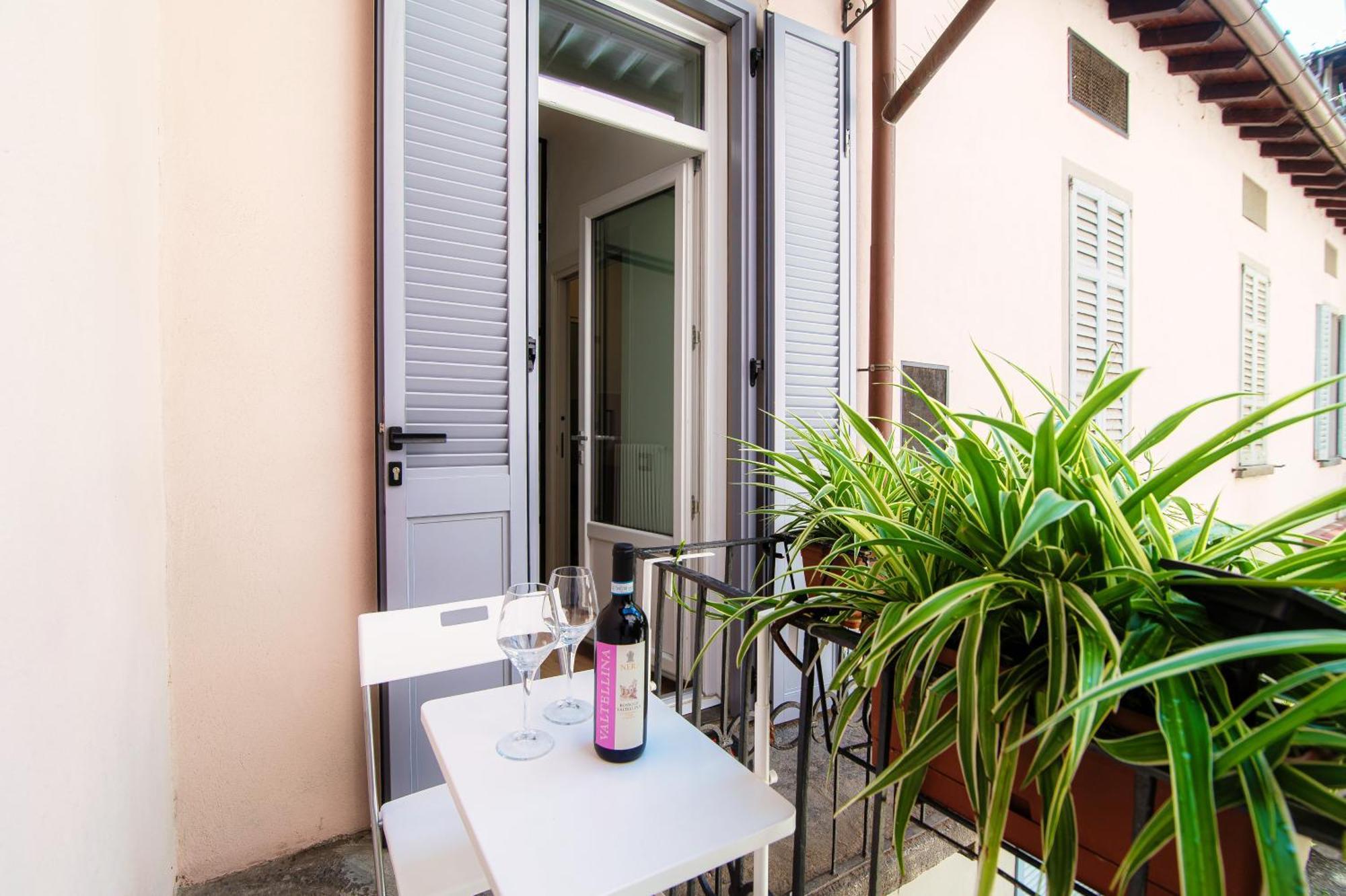 Apartamento Casa Giulini - The House Of Travelers Como Exterior foto